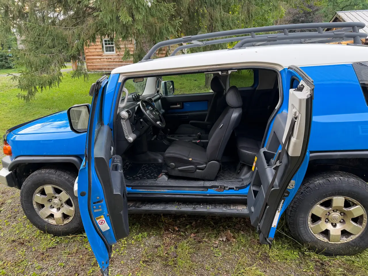 Toyota FJ Cruiser photo Toyota FJ Cruiser
