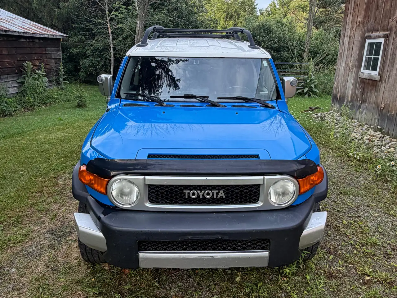 Toyota FJ Cruiser photo Toyota FJ Cruiser