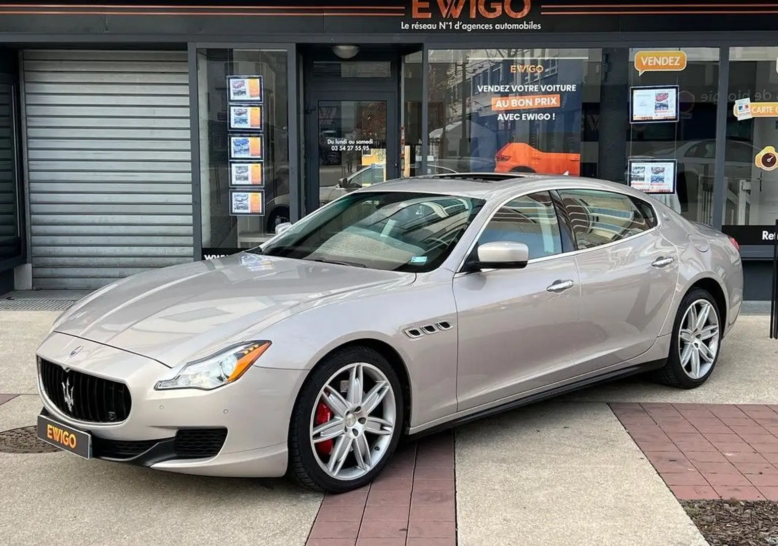 Maserati Quattroporte v6 3.0l 330ch 1er main toit ouvrant cuir sieges electriques chauffant entretien complet Grau - 1