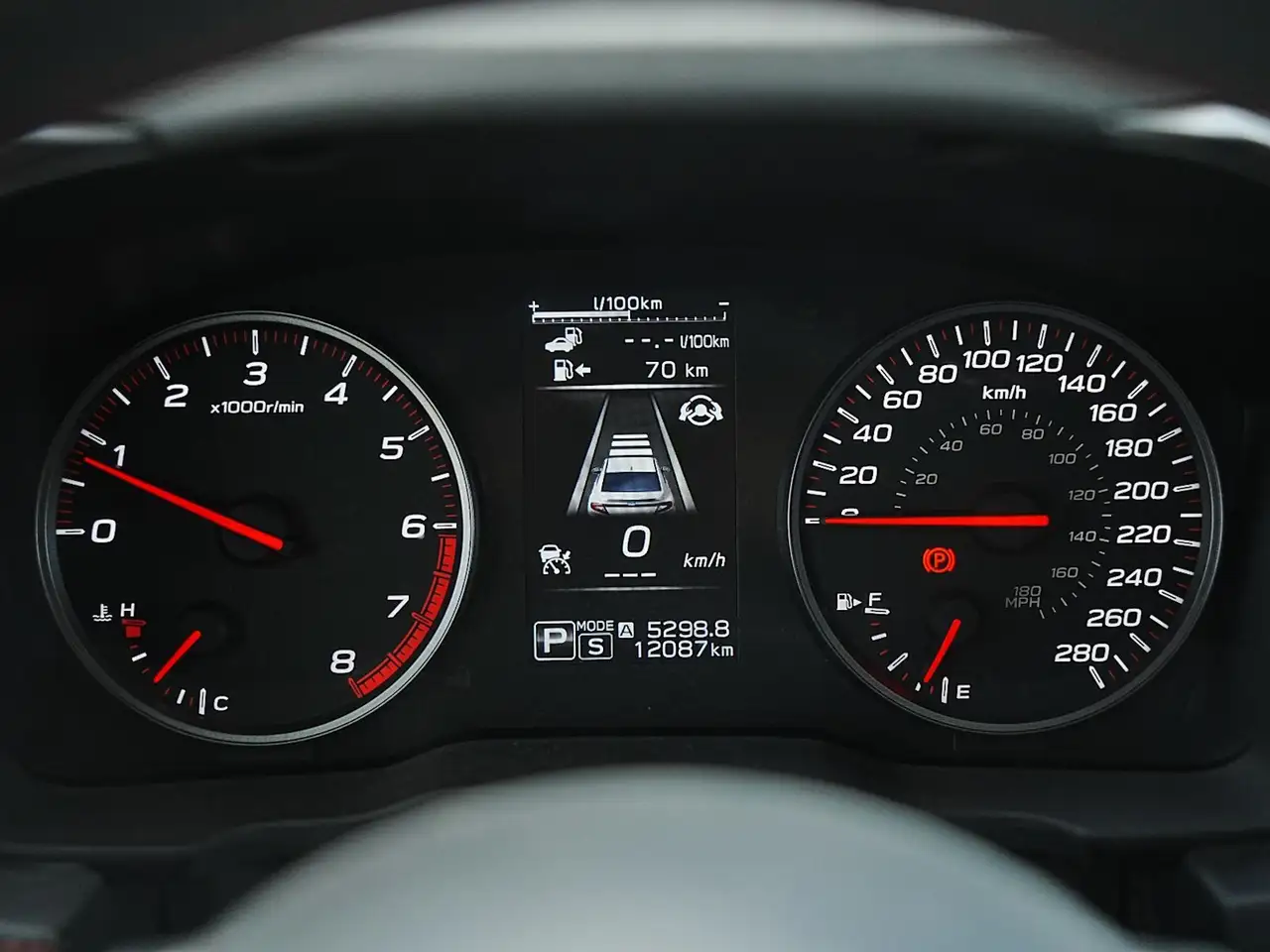 Subaru WRX снимка Subaru WRX