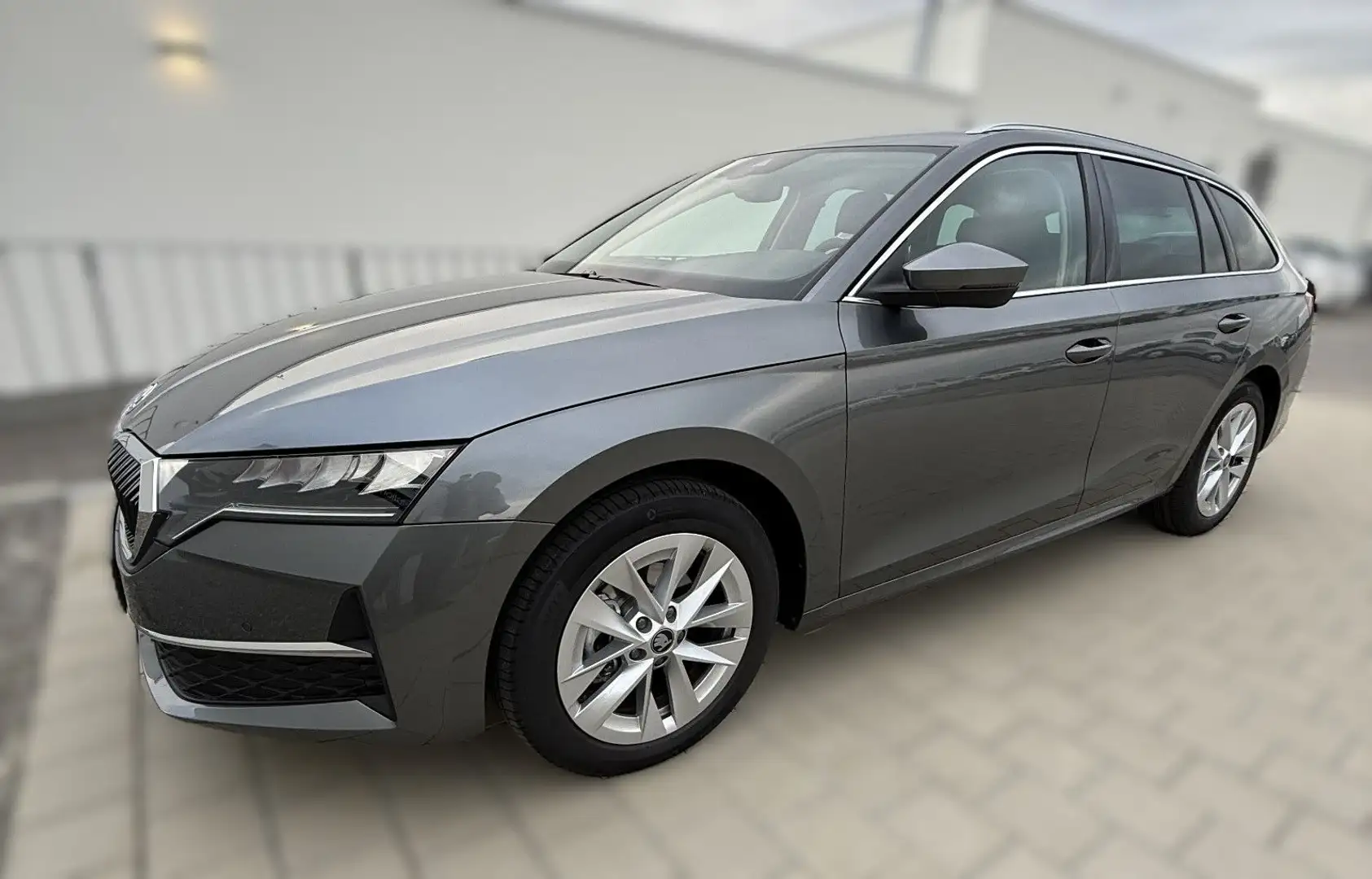 Skoda Octavia Combi 1.5 TSI mHEV 110 kW Selection Grau - 1