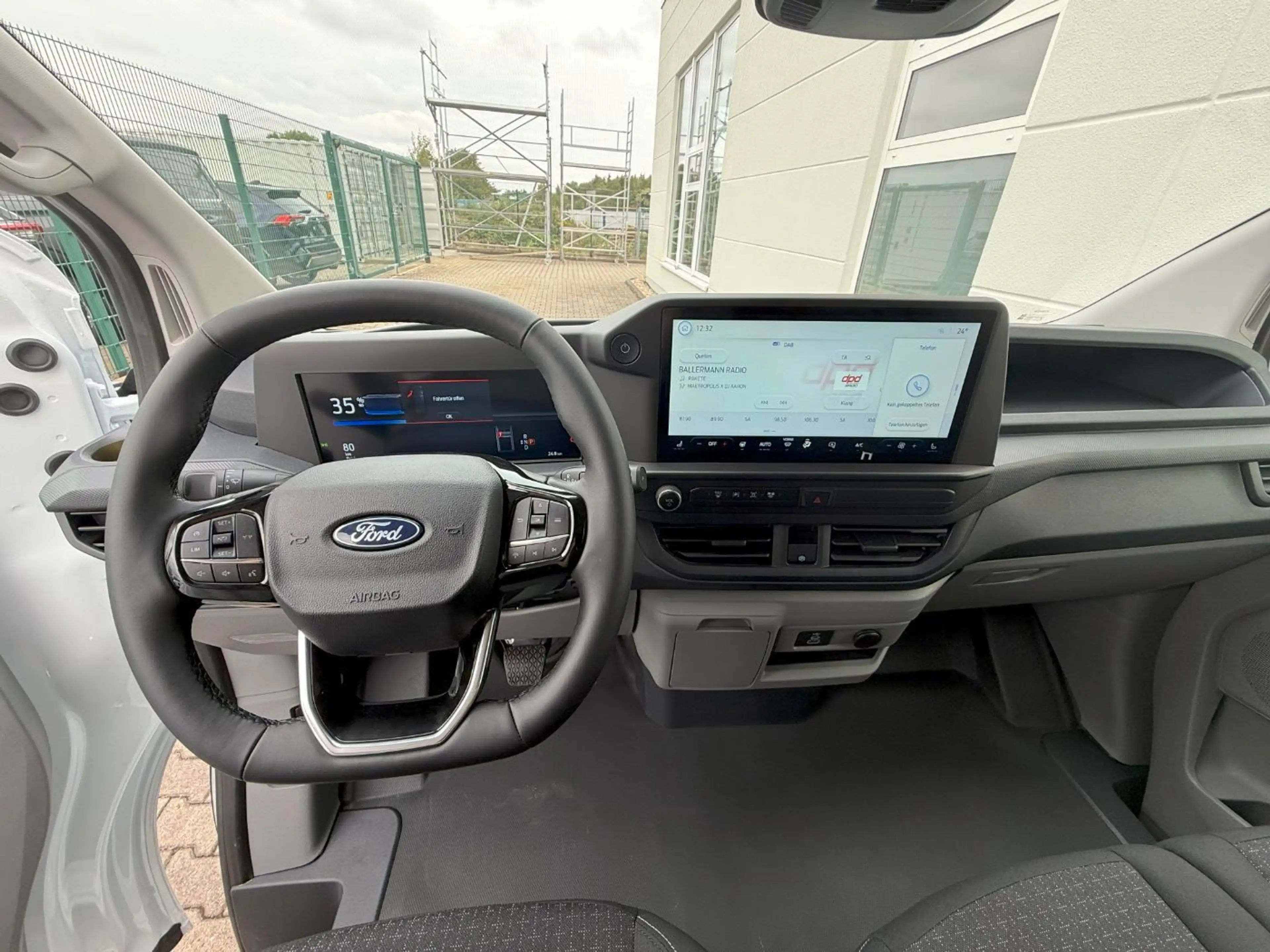 Ford Transit Custom BEV Kasten L2 AHK Winterpaket — photo 9