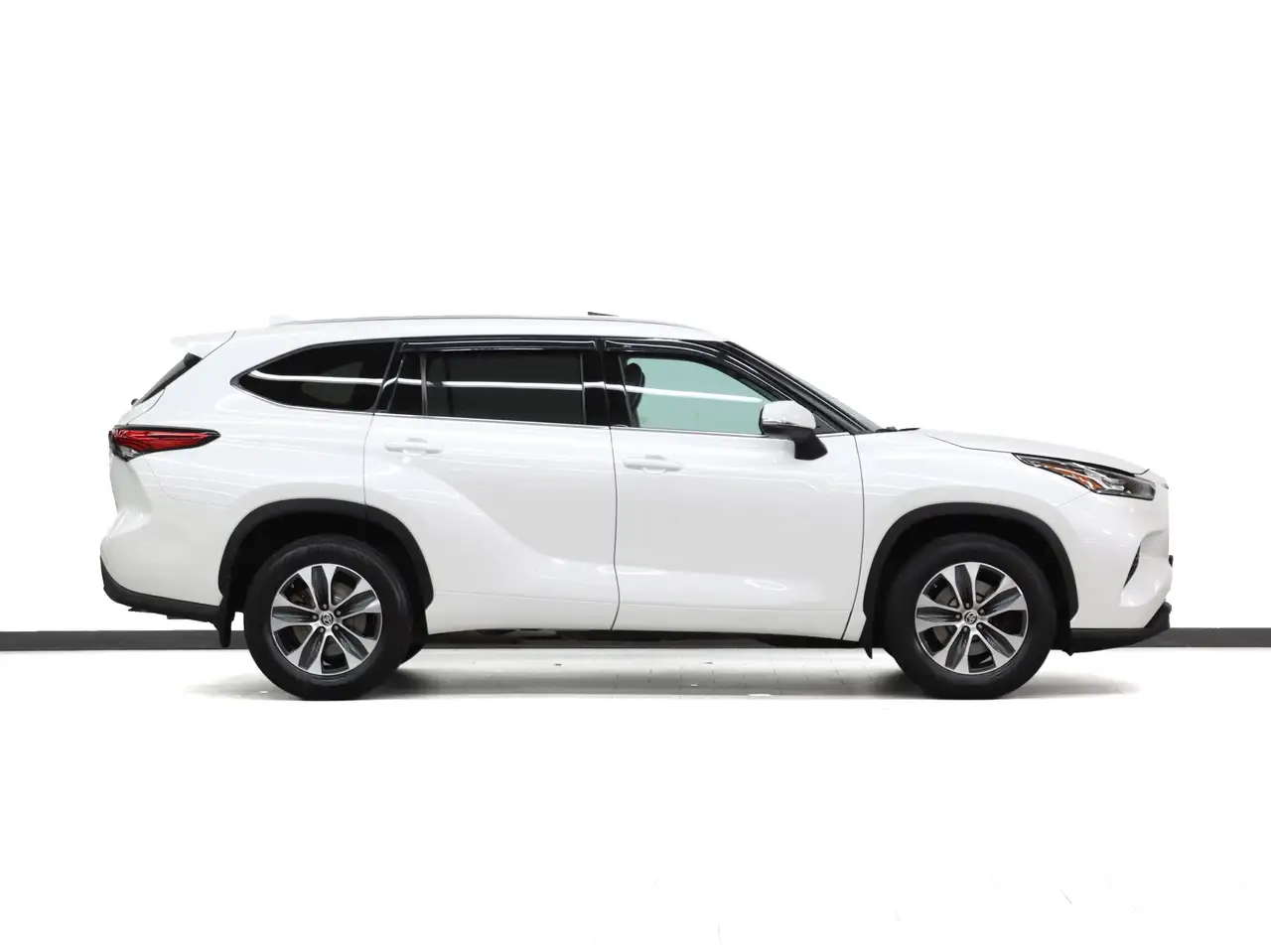 Toyota Highlander снимка Toyota Highlander