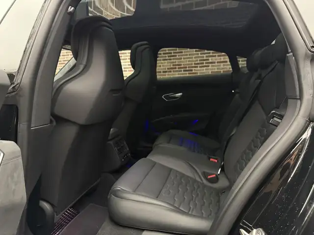 Audi e-tron GT view 13