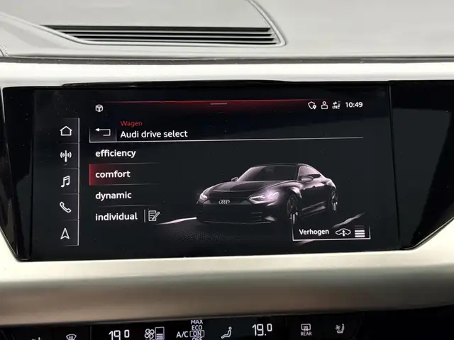 Audi e-tron GT view 19