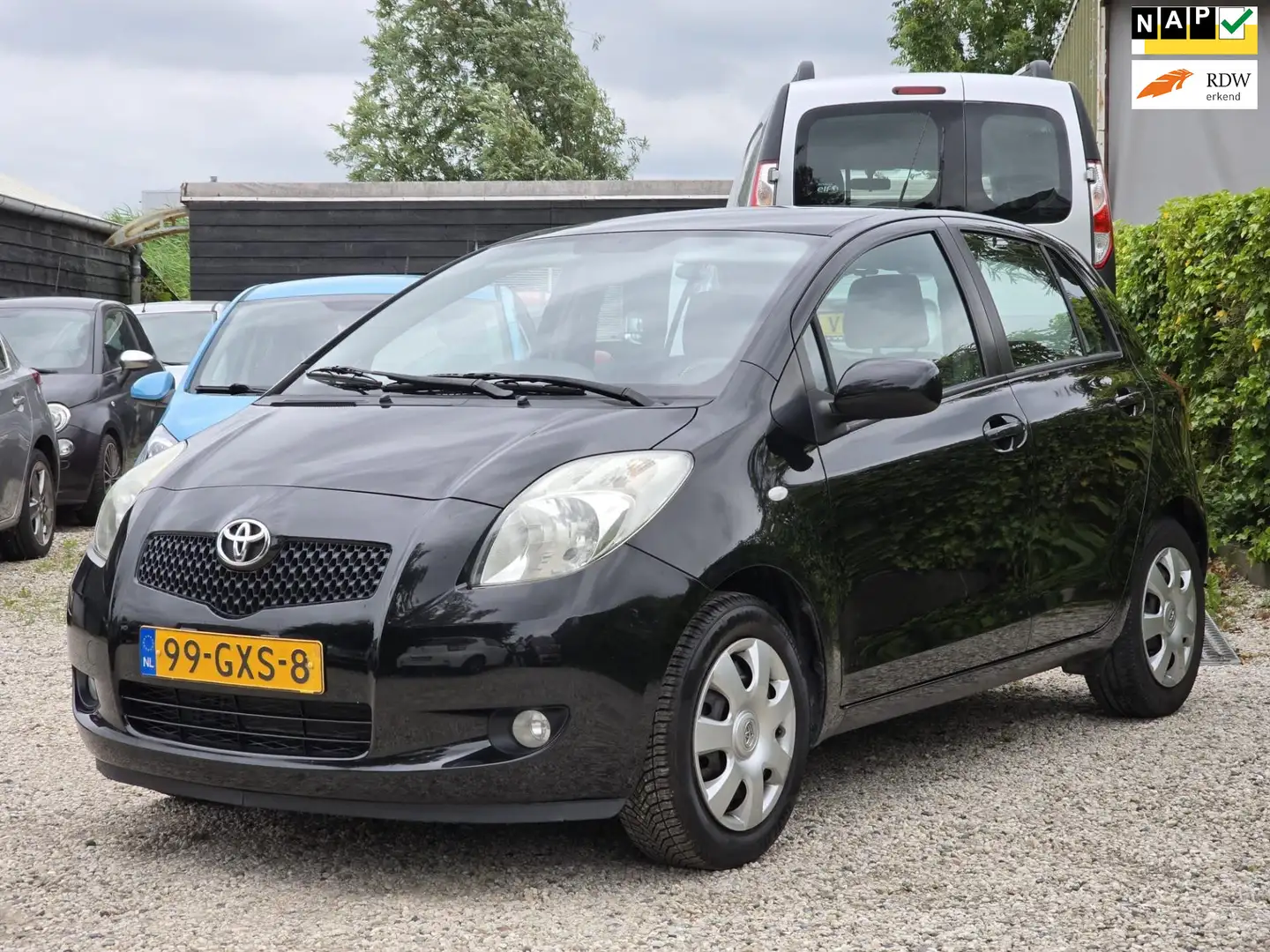 Toyota Yaris 1.3 VVTi 5drs/Airco/Pdc Noir - 1