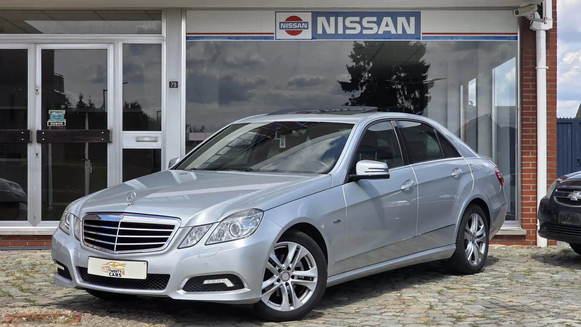 Mercedes-Benz E 220 Avantgarde 170 Pk Airco ZetelV Navi CruiseC Led * Silver - 1