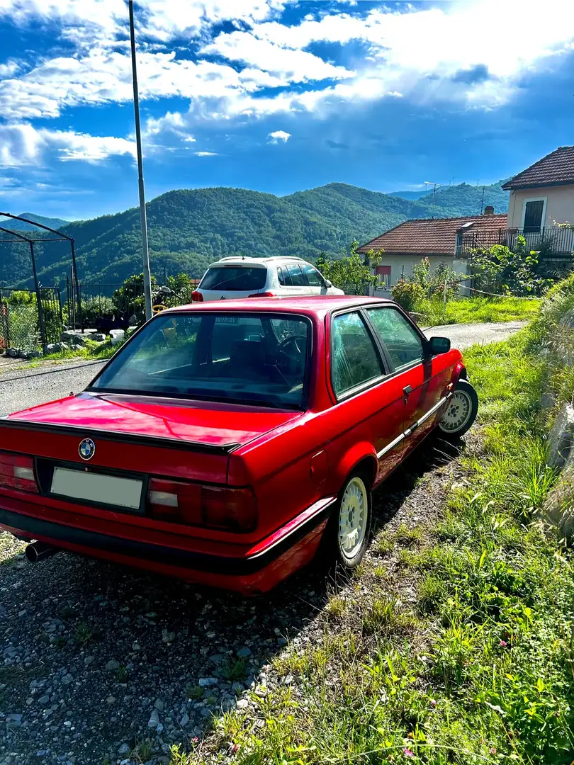 BMW 318 318is - 2