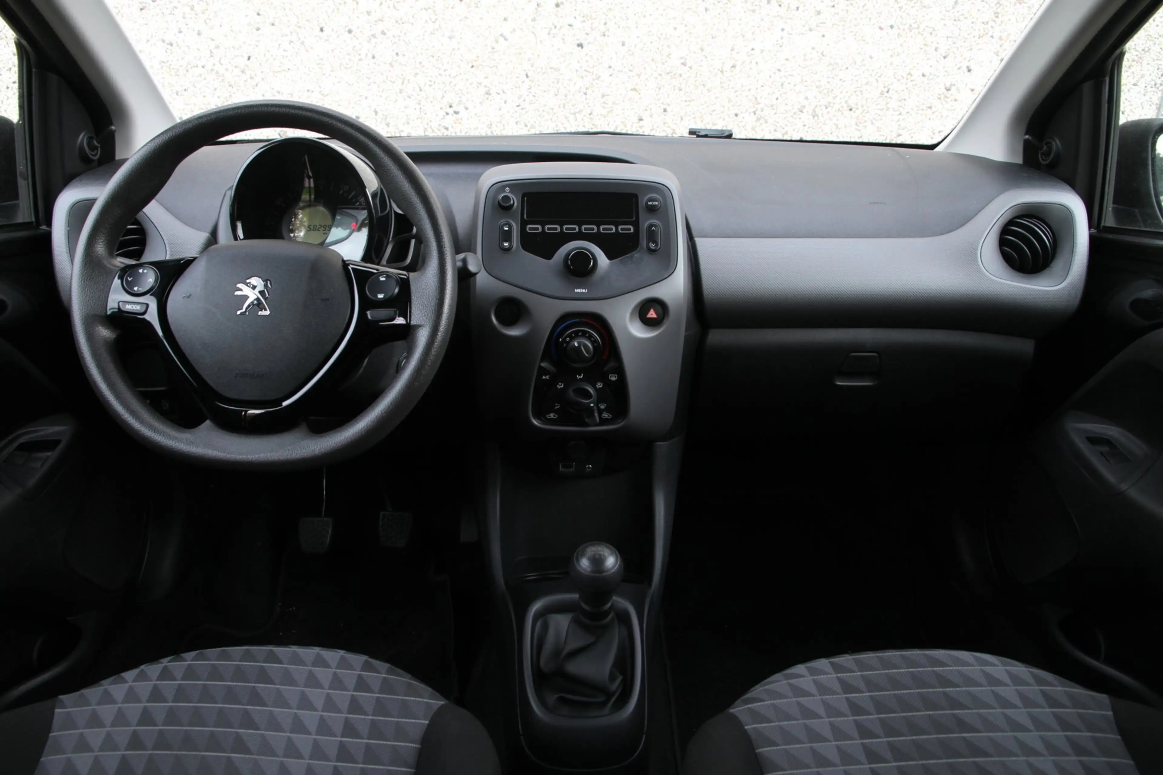 Peugeot 108 1.0 e-VTi Active / Van 1e eigenaar / Airco / Bluet — photo 11