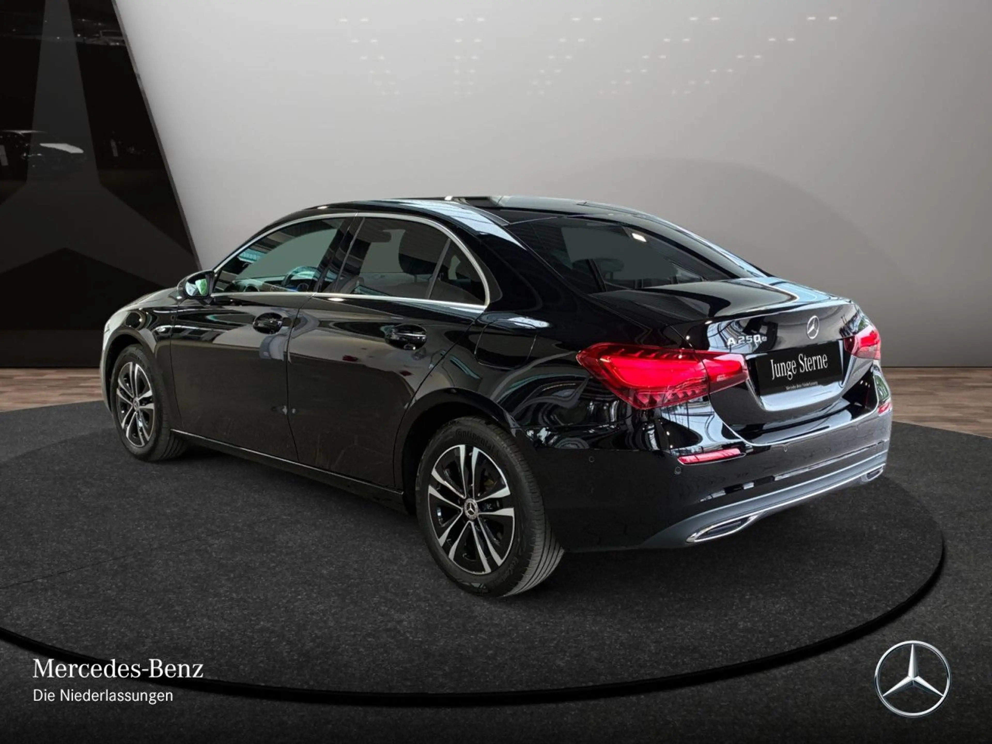 Mercedes-Benz A 250 e Lim PROGRESSIVE+LED+BURMESTER+KAMERA+TOTW — photo 10