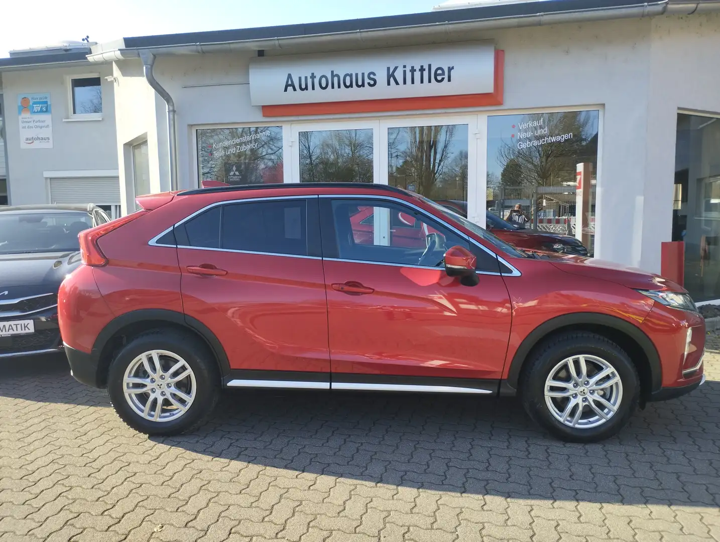 Mitsubishi Eclipse Cross Diamant Edition+ 2WD Červená - 1