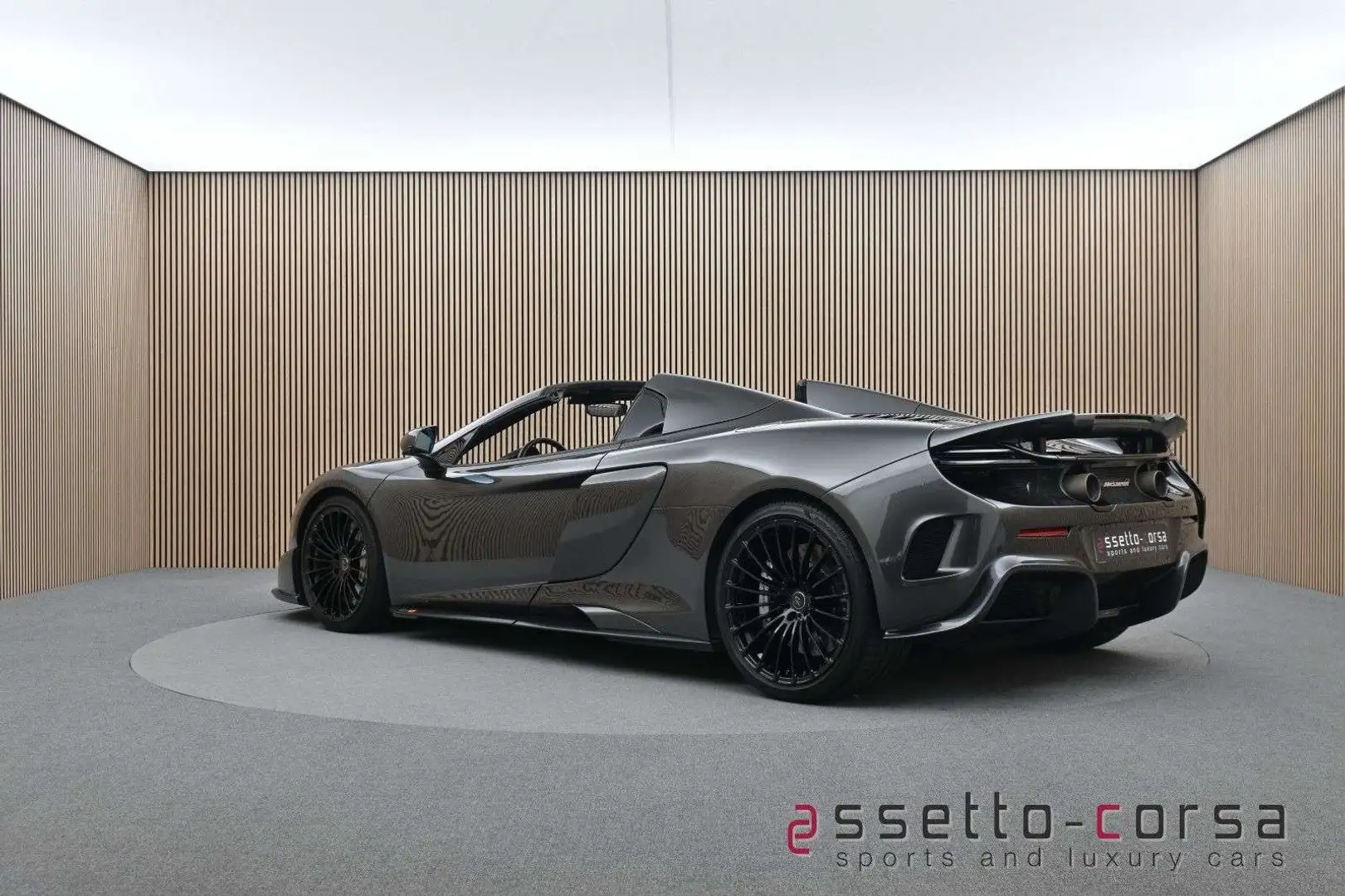 McLaren 675LT *Carbon*Keramik*Lift*Garantie 10/26 Серый - 2