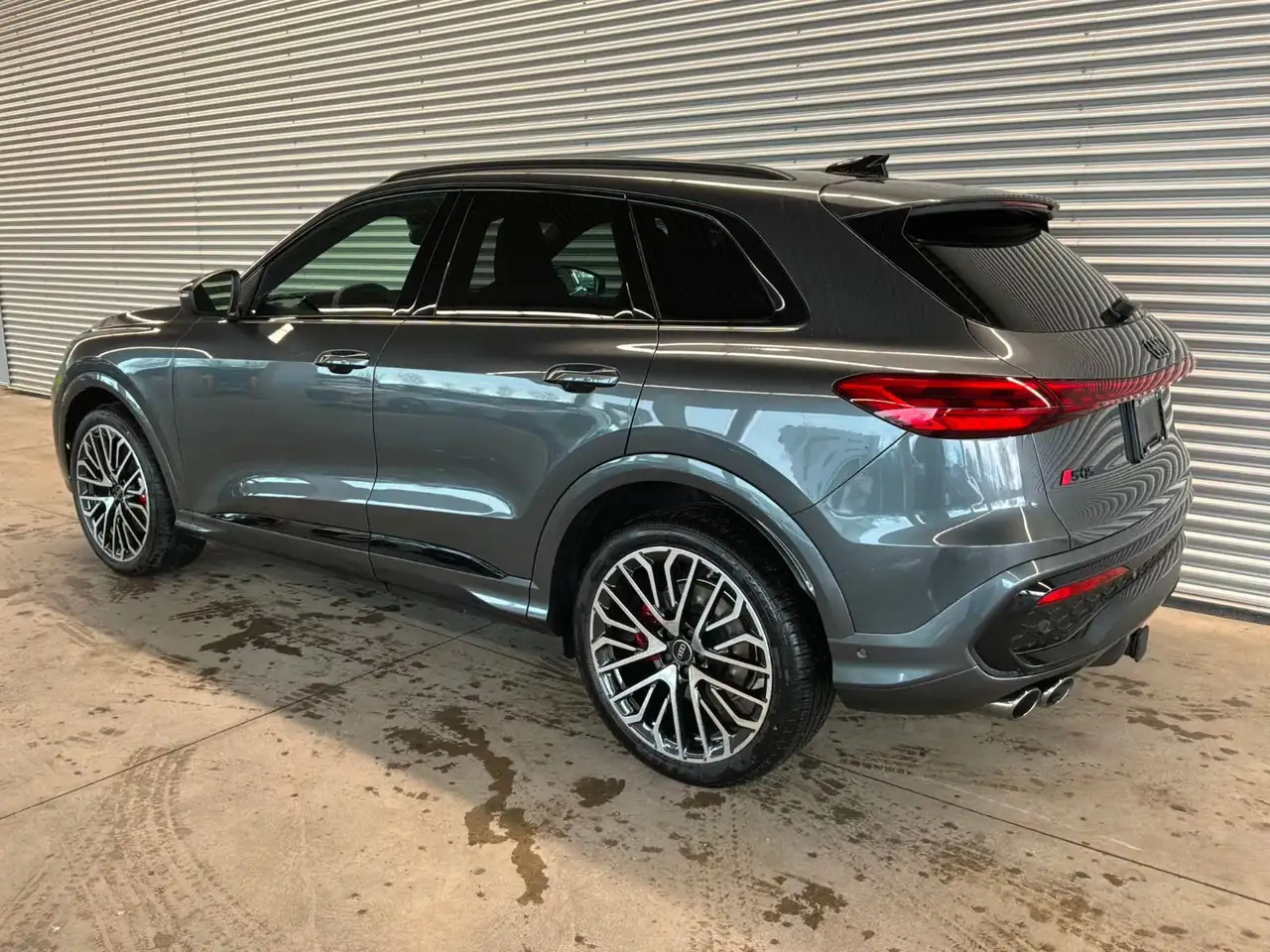 Audi SQ5 снимка Audi SQ5