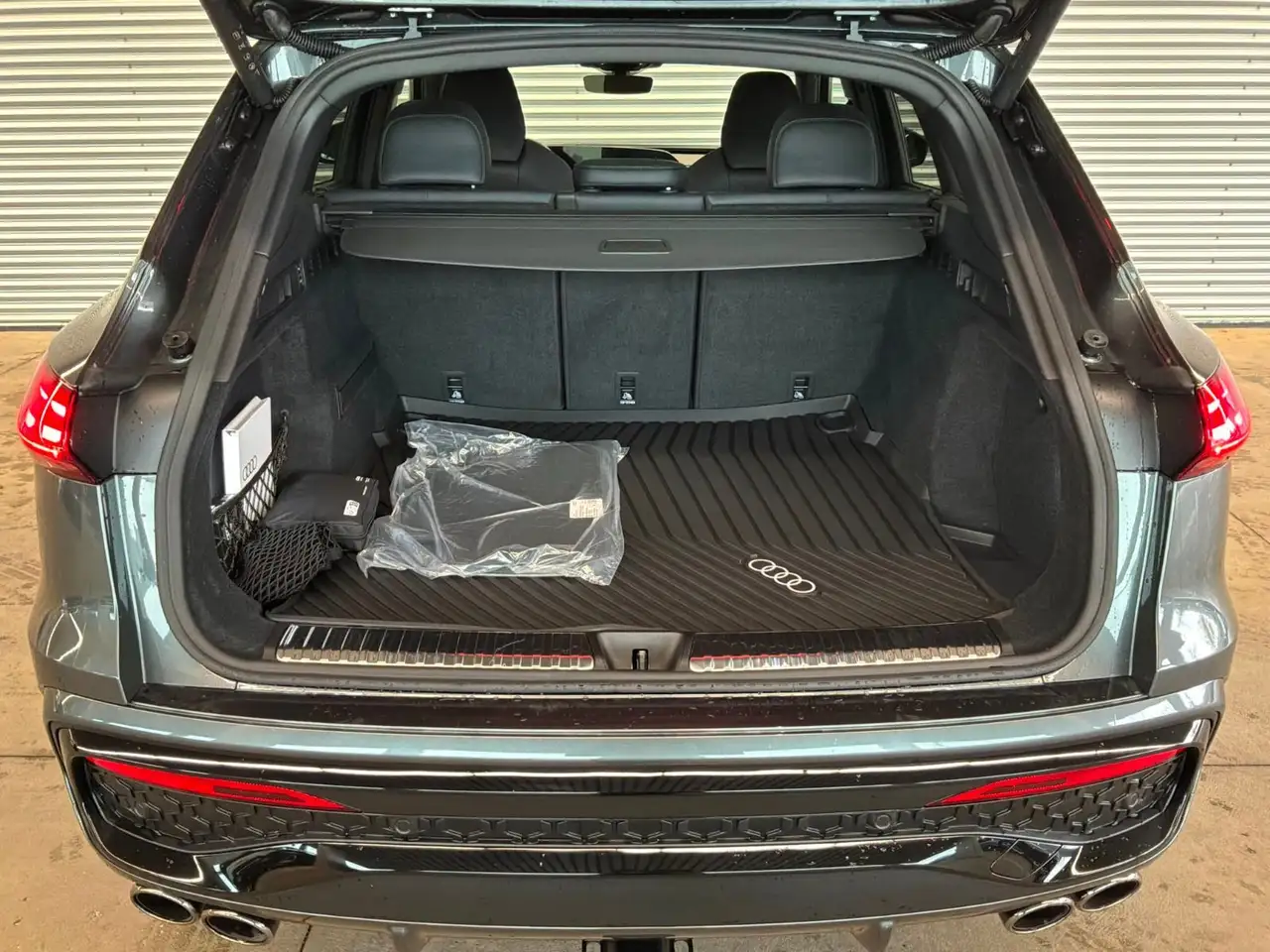 Audi SQ5 снимка Audi SQ5