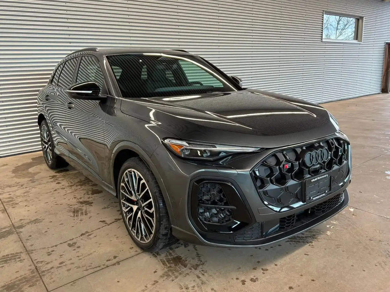 Audi SQ5 снимка Audi SQ5