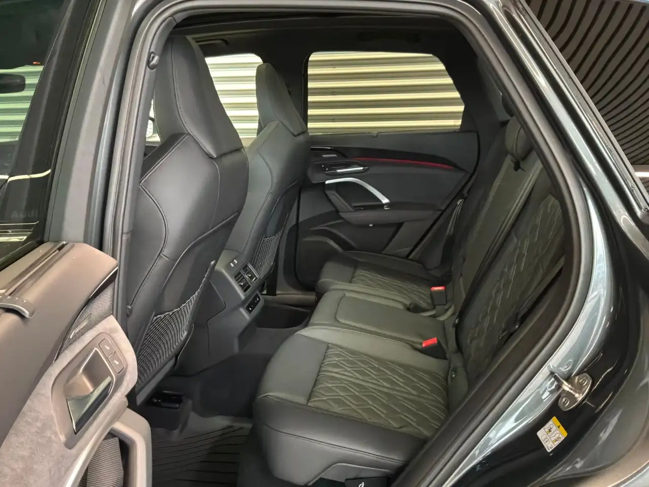 Audi SQ5 снимка Audi SQ5