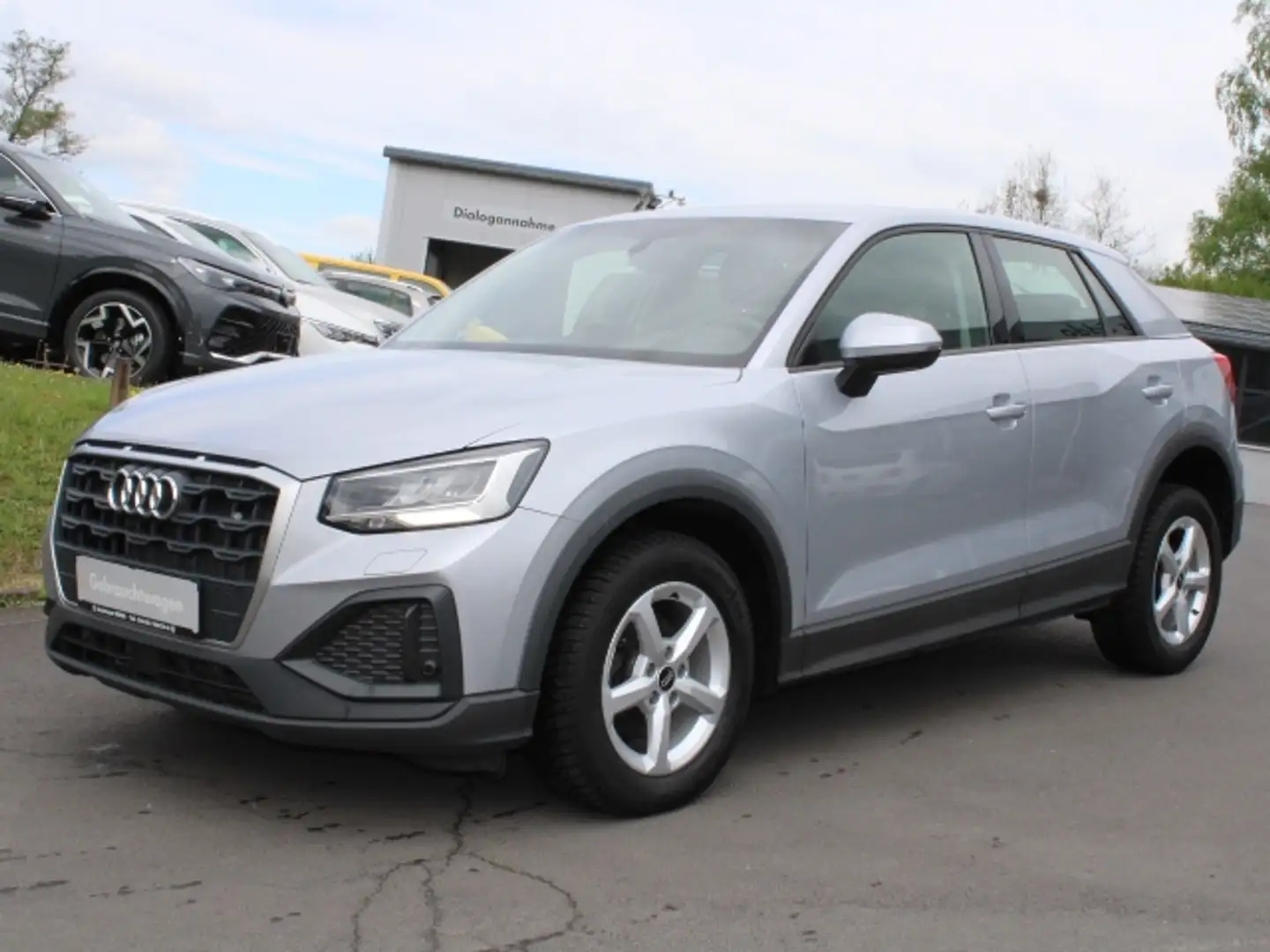 Audi Q2 35 1.5 TFSI S-Tronic -NAVI-KLIMAAUTO.- LED Silber - 2