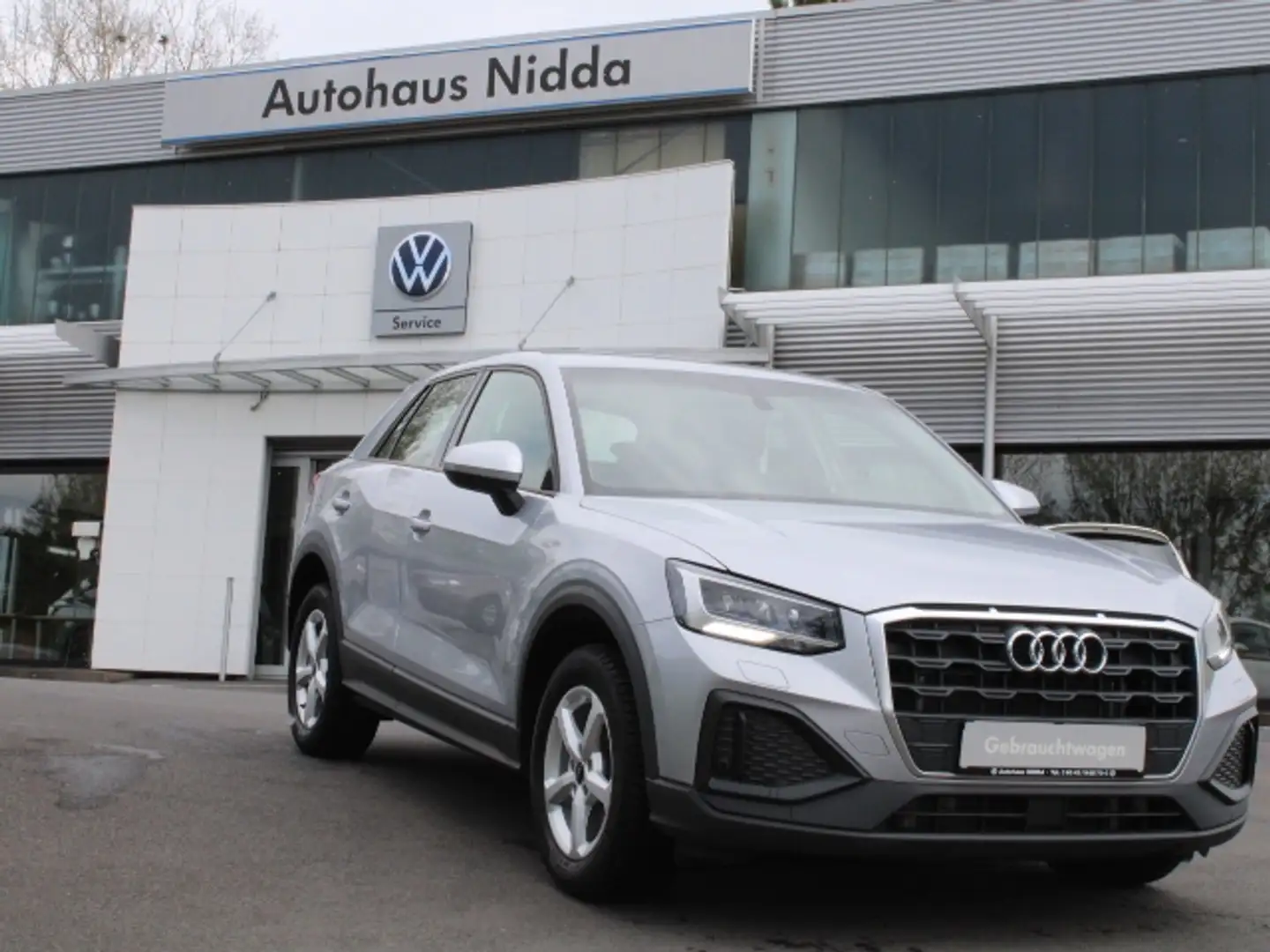 Audi Q2 35 1.5 TFSI S-Tronic -NAVI-KLIMAAUTO.- LED Silber - 1