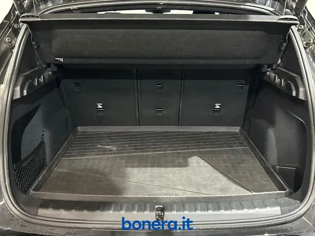 BMW X1 view 13