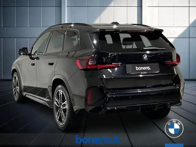 BMW X1 view 8