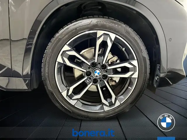 BMW X1 view 12