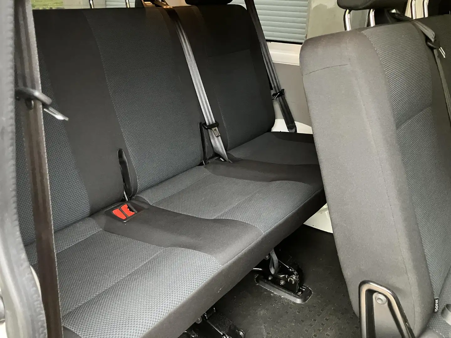 Volkswagen T6 Kombi Kombi 9 Sitze Klima AHK 8x Räder Weiß - 2