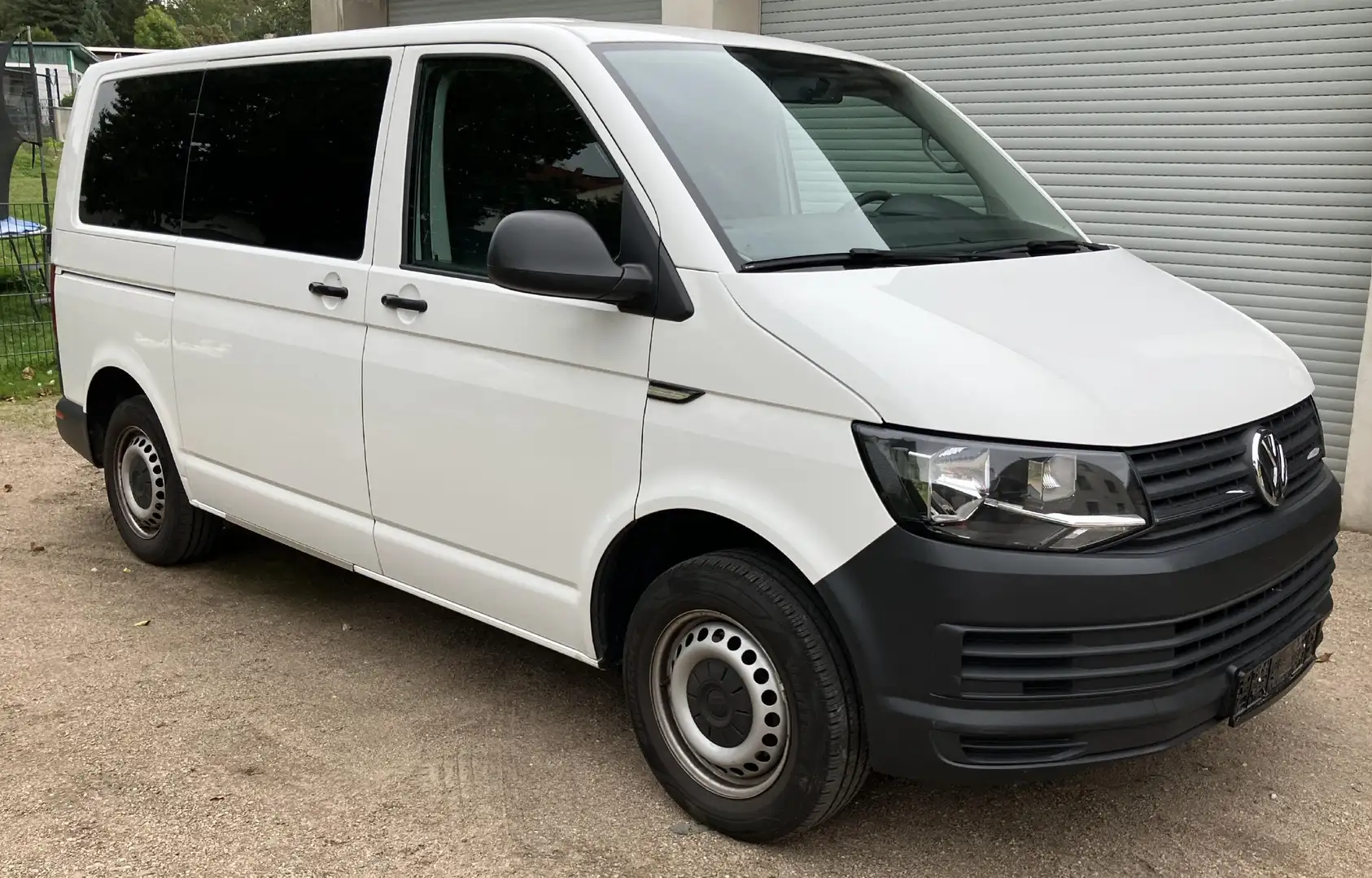 Volkswagen T6 Kombi Kombi 9 Sitze Klima AHK 8x Räder Weiß - 1