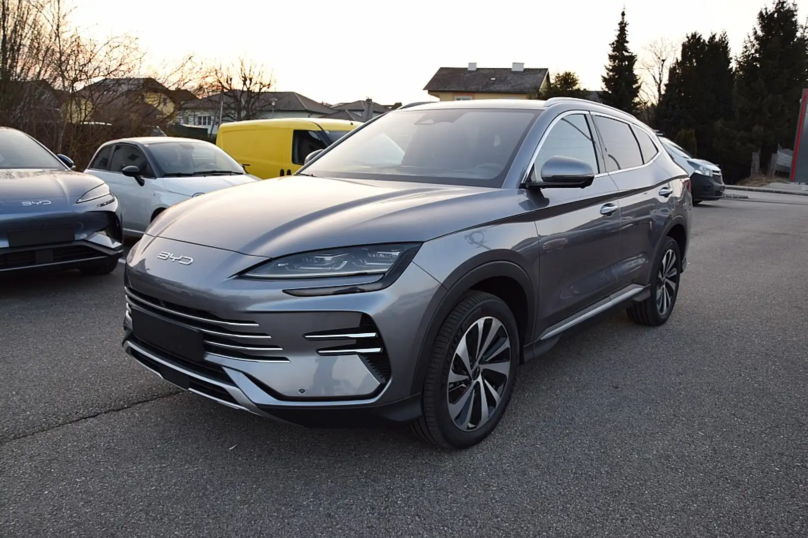 BYD Seal U DM-i PHEV 18,3kWh Boost Österreich Paket Grau - 1