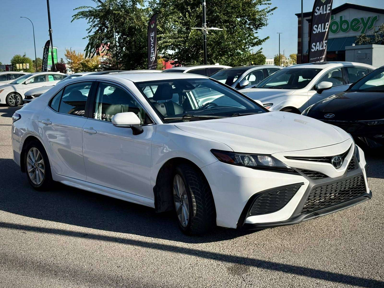 2022 Toyota Camry Sedan — view 5