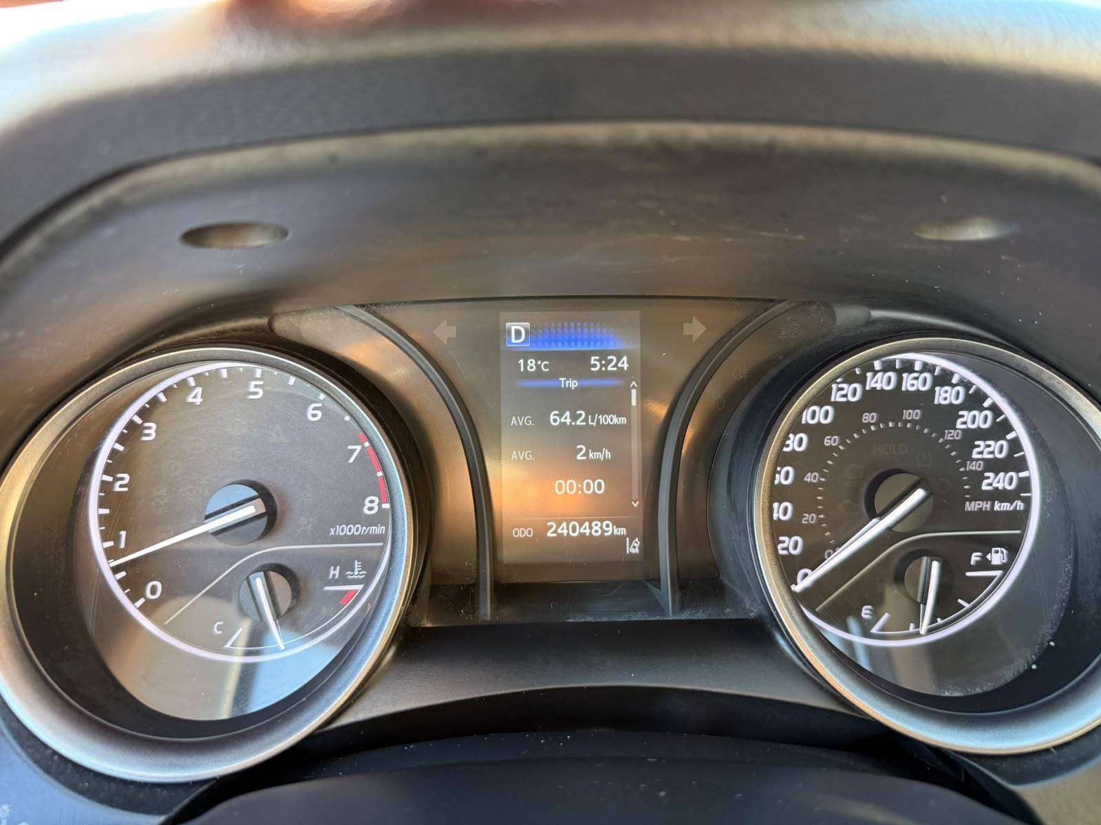 2022 Toyota Camry Sedan — view 13