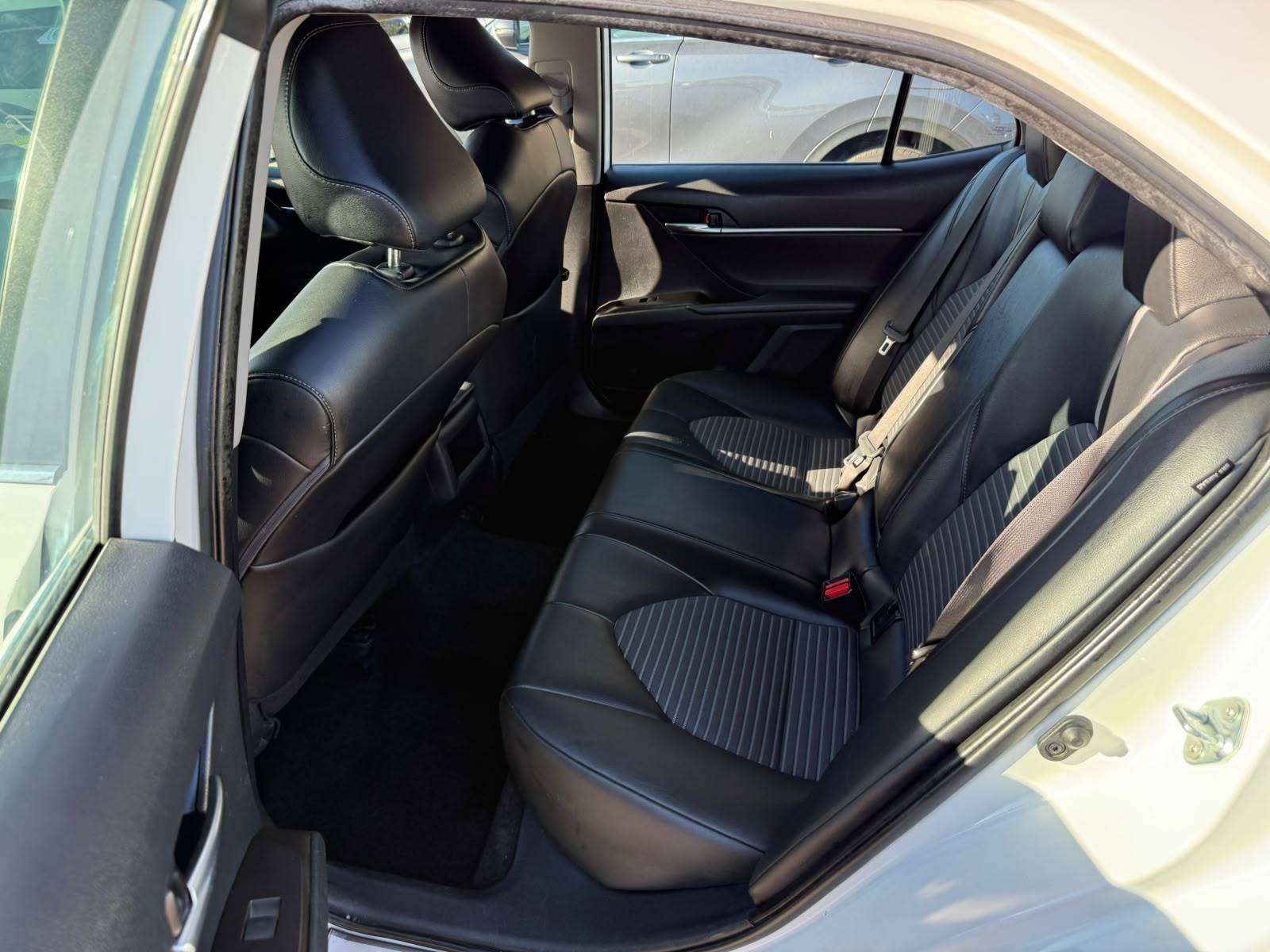 2022 Toyota Camry Sedan — view 11