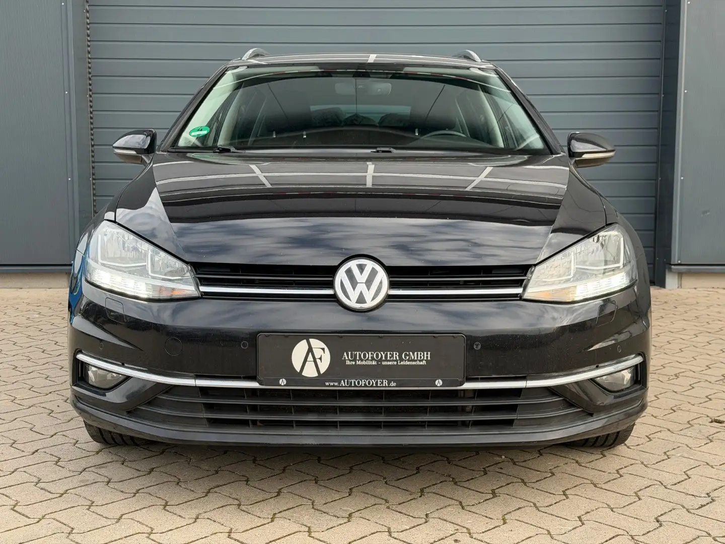 Volkswagen Golf VII Variant 2.0 TDI DSG *UNITED*NAVI*ACC* Zwart - 2