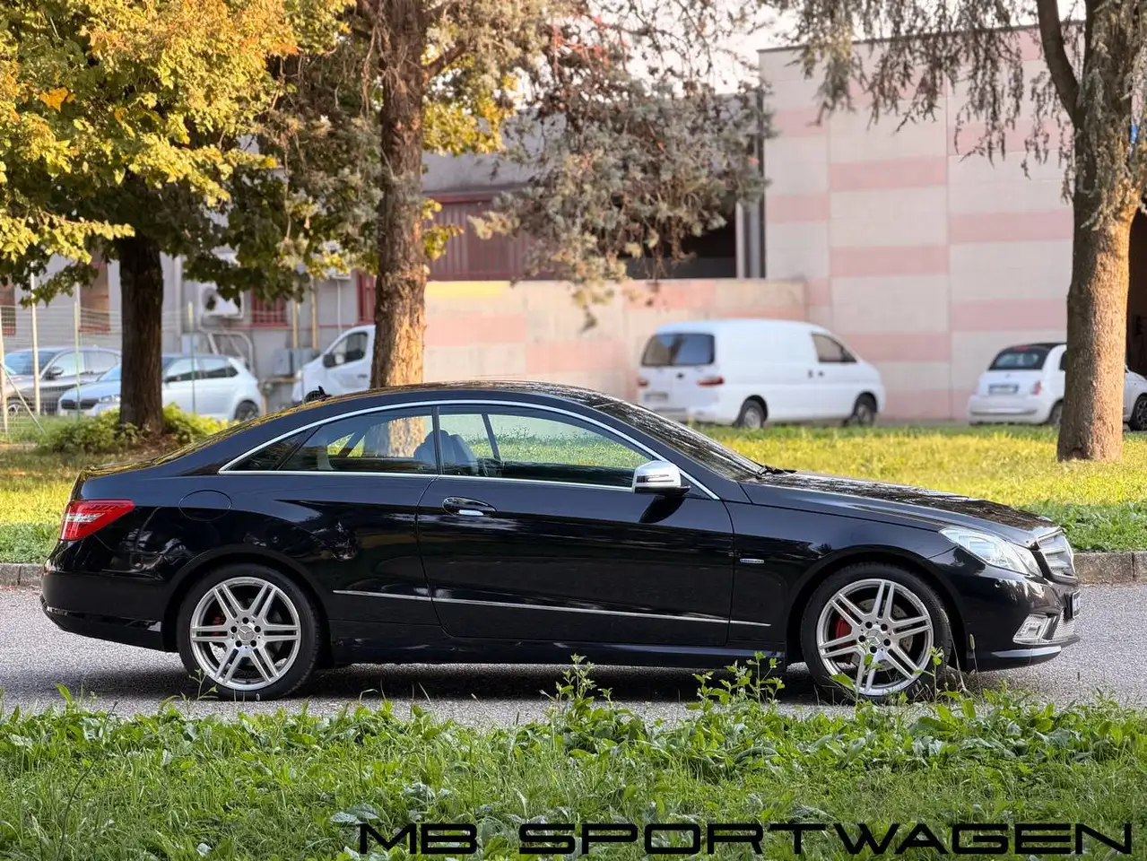 2010 Mercedes-Benz E 250 MERCEDES E250 CGI COUPE - AMG PACK COMPLETO INTERNO ED ESTERNO - GARANZIA, photograph 3