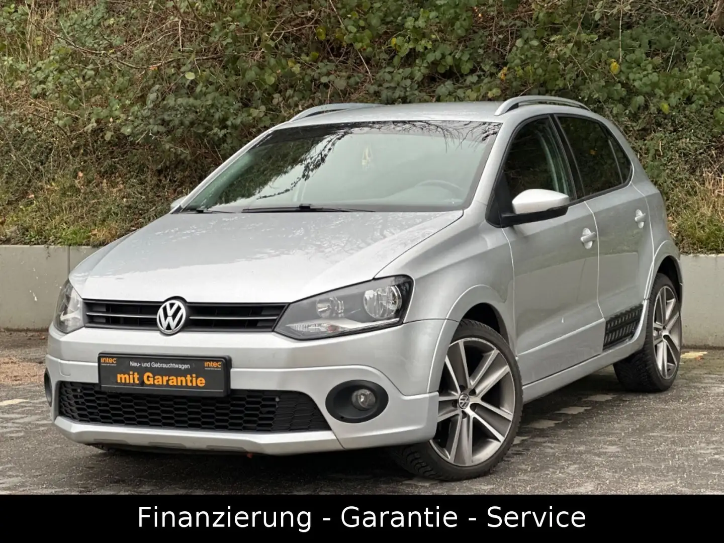 Volkswagen Polo 1.2 TSI CrossPolo/KLIMAAUTO/ALU/MUFU/TÜV Plateado - 1