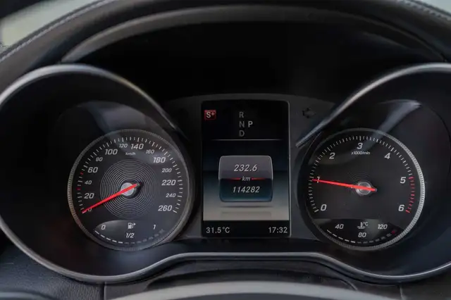 Mercedes-Benz C-Class view 10