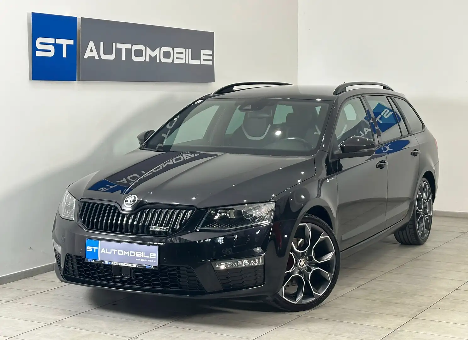 Skoda Octavia RS 4x4 Aut. // NAVI // KAMERA // ALLRAD // Schwarz - 1