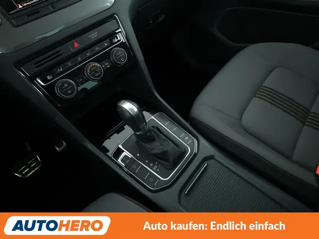Volkswagen Golf Sportsvan view 24