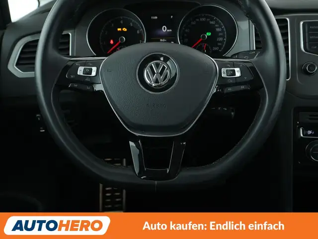Volkswagen Golf Sportsvan view 19
