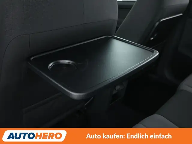 Volkswagen Golf Sportsvan view 29