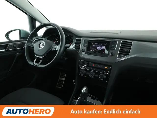 Volkswagen Golf Sportsvan view 13