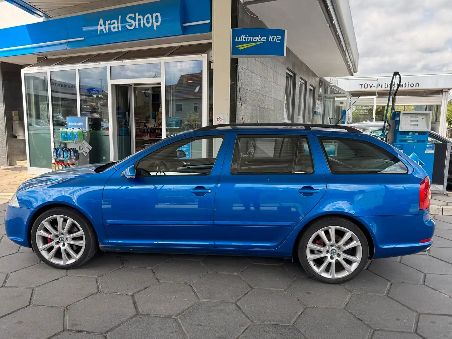 Skoda Octavia Combi RS 2.0 *NEUE KUPPLUNG* *HÄNDLER* Bleu - 1