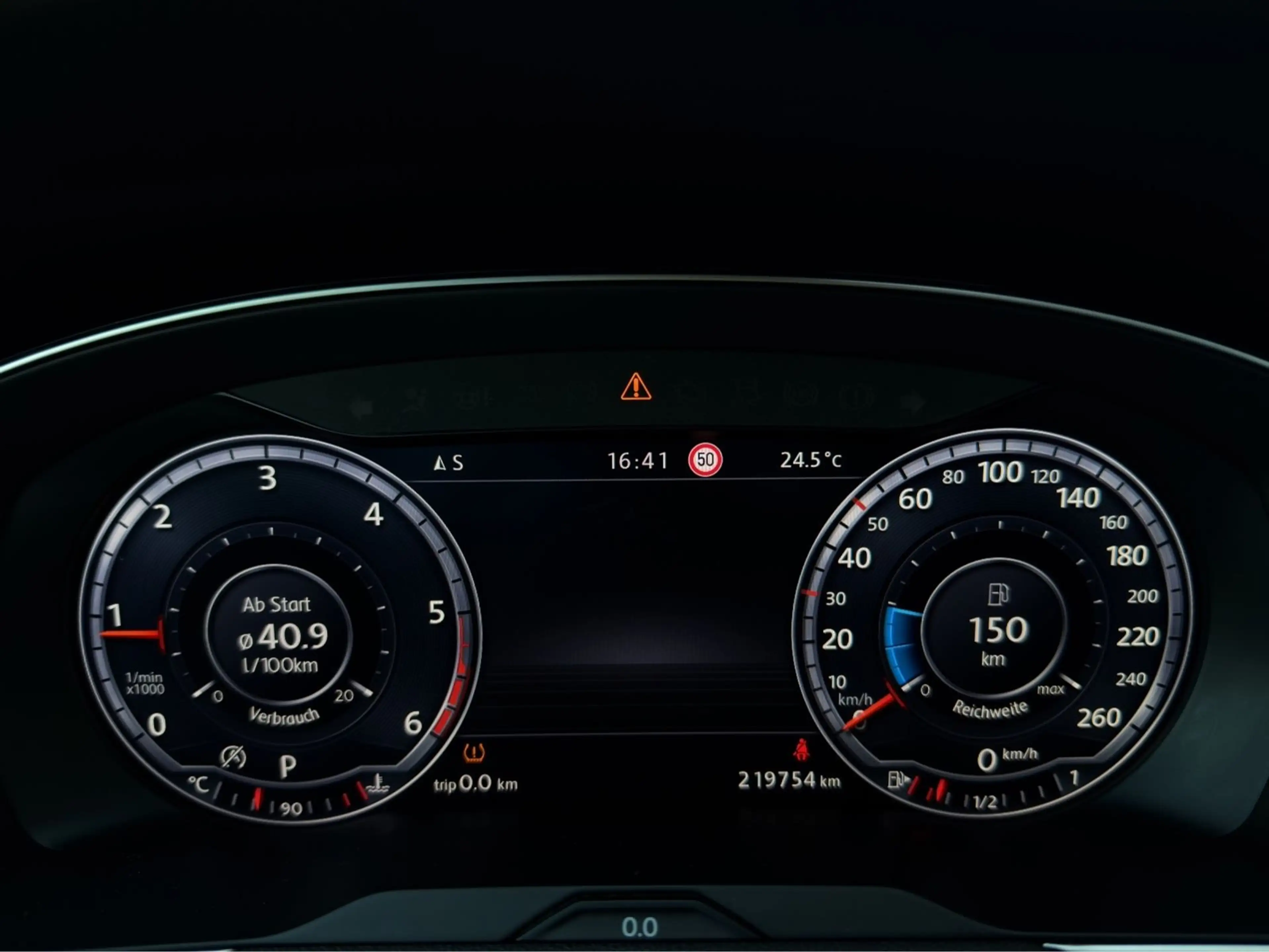 Volkswagen Passat Variant Highline R-Line 4Motion *Finanz* — photo 13