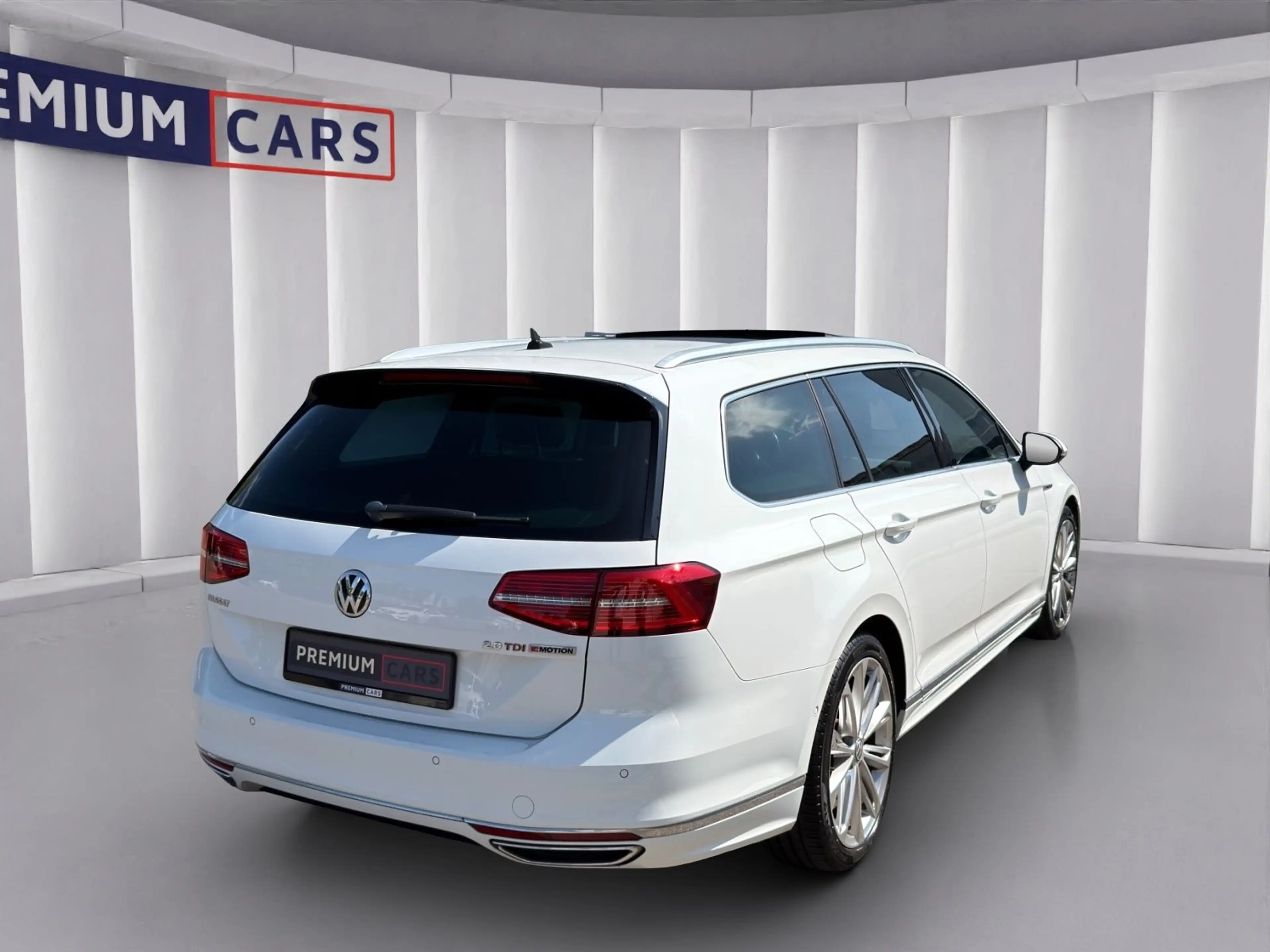 Volkswagen Passat Variant Highline R-Line 4Motion *Finanz* — photo 5