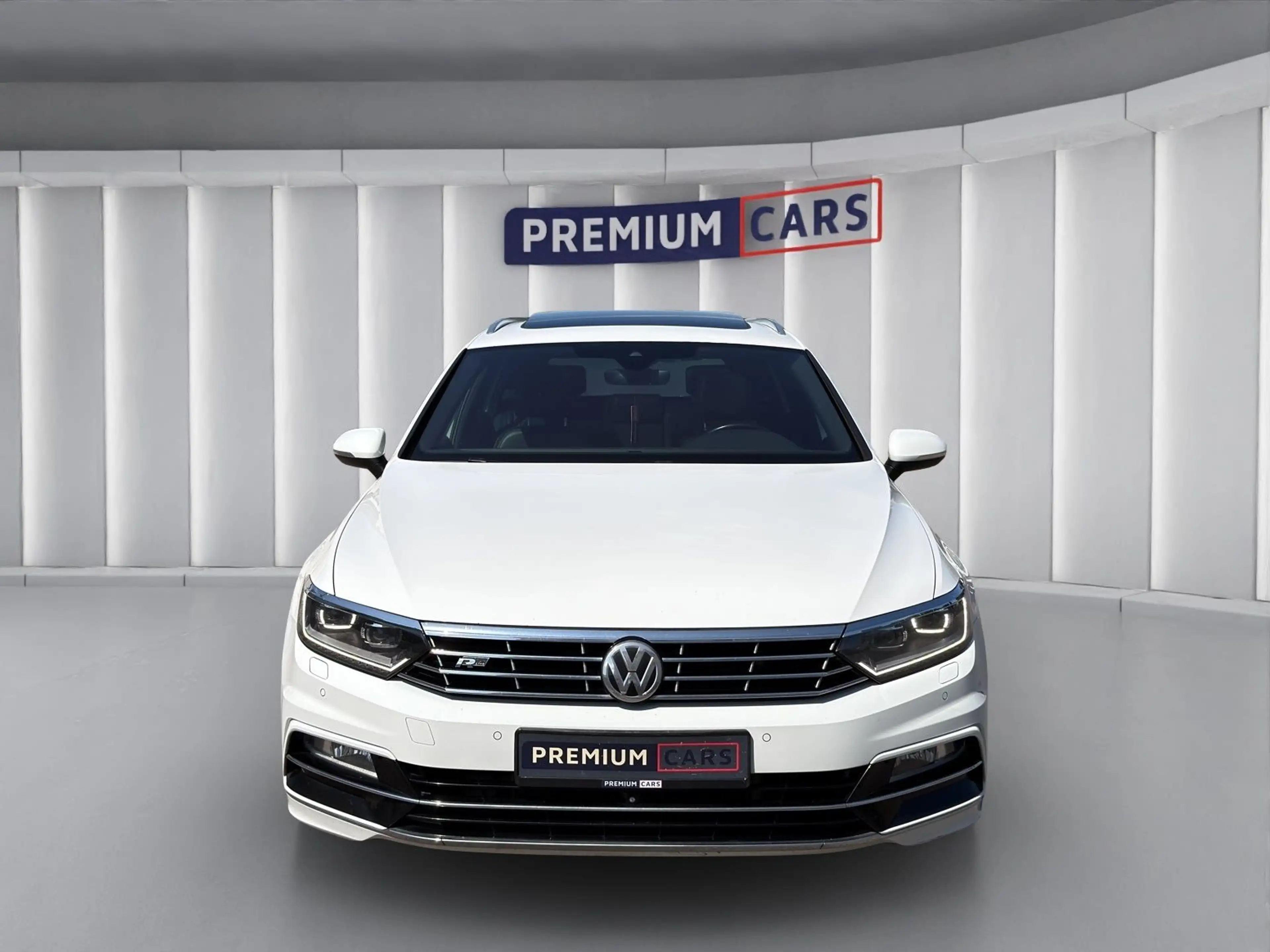 Volkswagen Passat Variant Highline R-Line 4Motion *Finanz* — photo 8