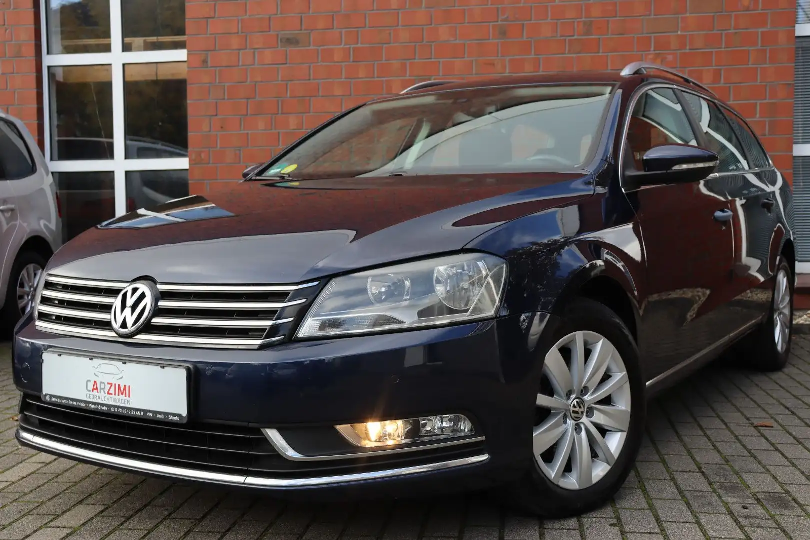 Volkswagen Passat Variant 2.0 TDI Comfortline DSG Navi Bleu - 1