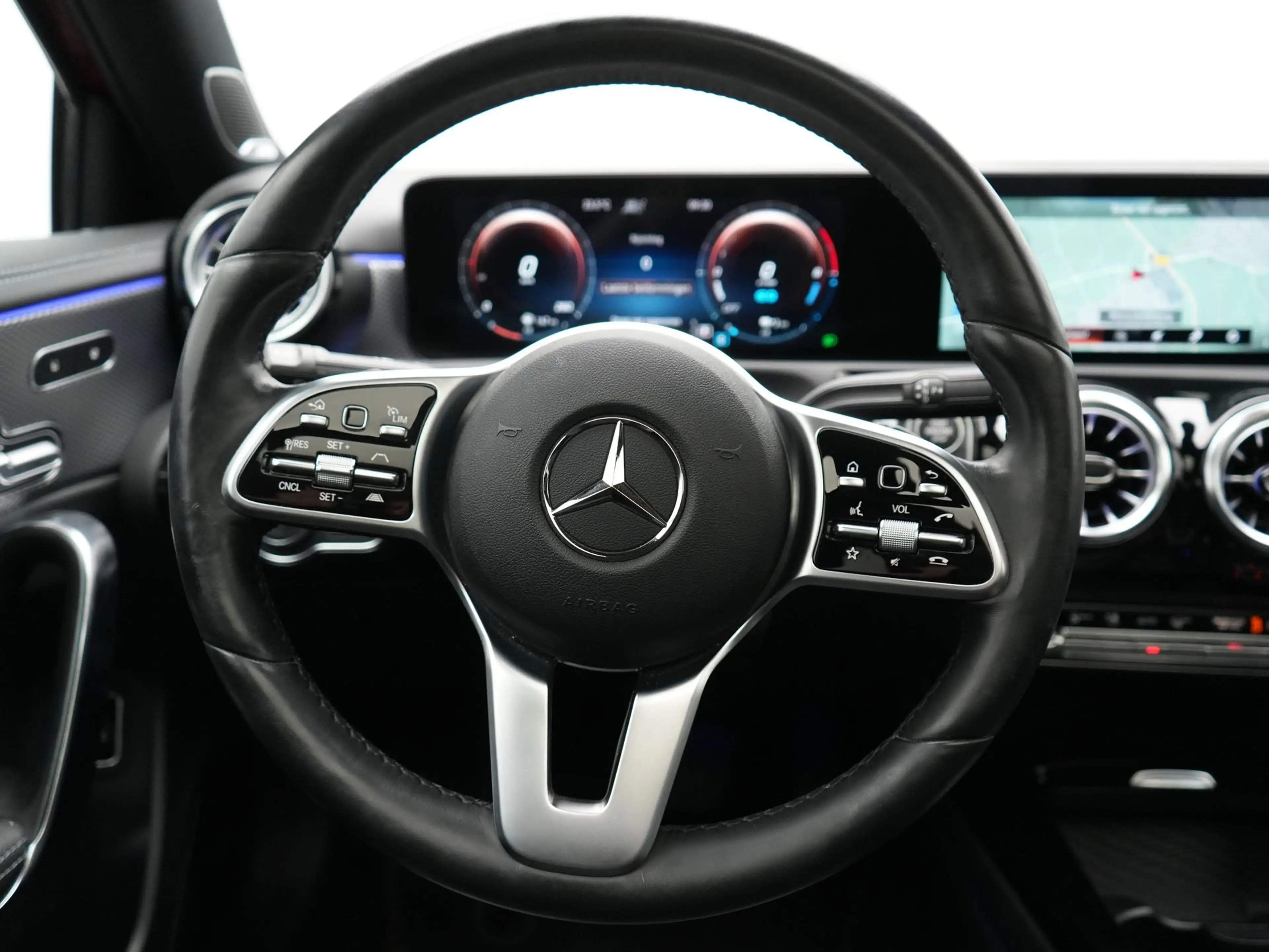 Mercedes-Benz A 250 e Premium PHEV 245pk Dealer O.H | Trekhaak Af Fabr — photo 18