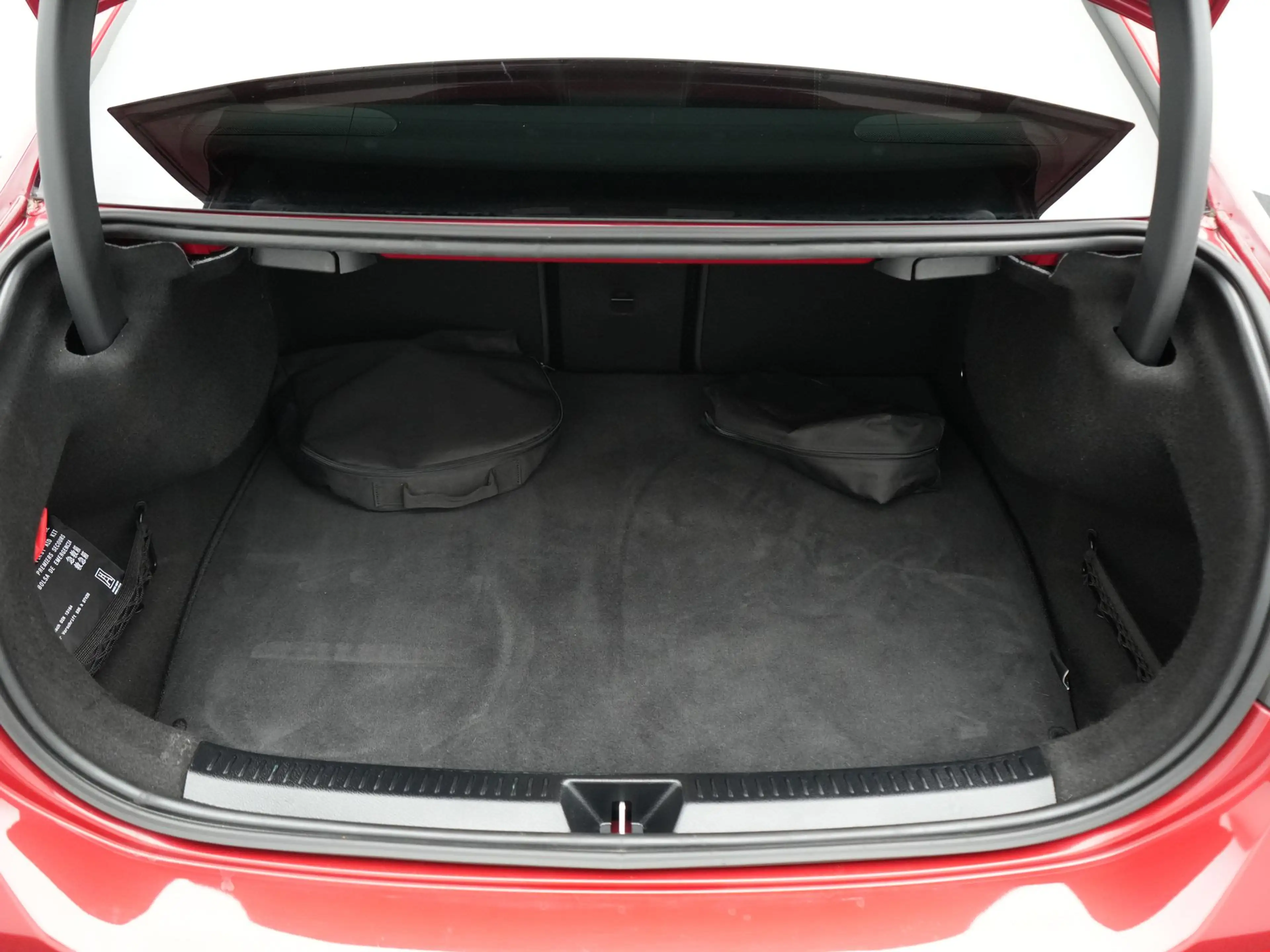 Mercedes-Benz A 250 e Premium PHEV 245pk Dealer O.H | Trekhaak Af Fabr — photo 40
