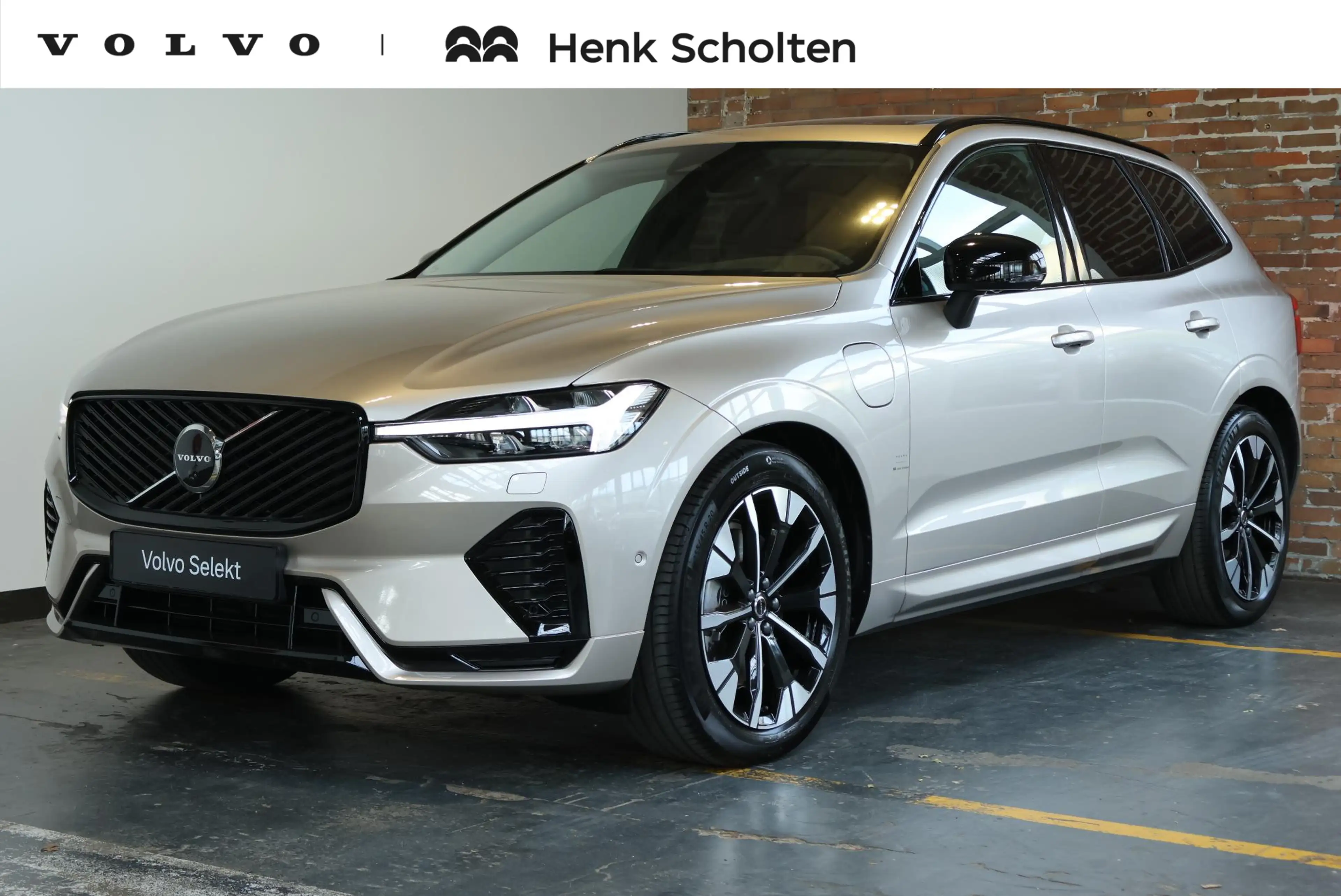 Volvo XC60 T6 Plug-in hybrid AWD Plus Black Edition | Luchtve