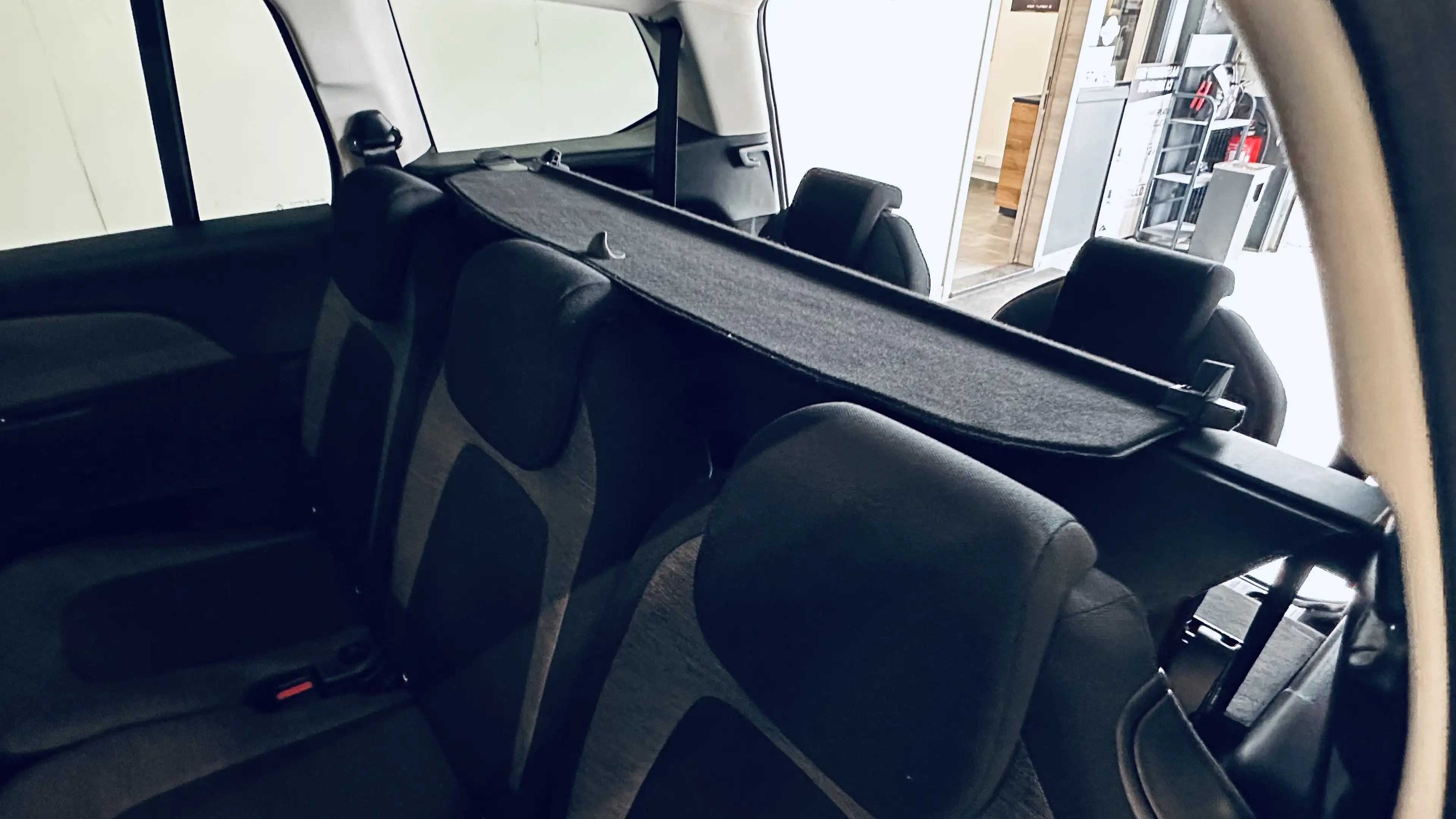 Citroen C4 Picasso 1.2 7 PLACES AUTOMATIQUE PALETTE  CAMERA PDC NAVI — photo 7