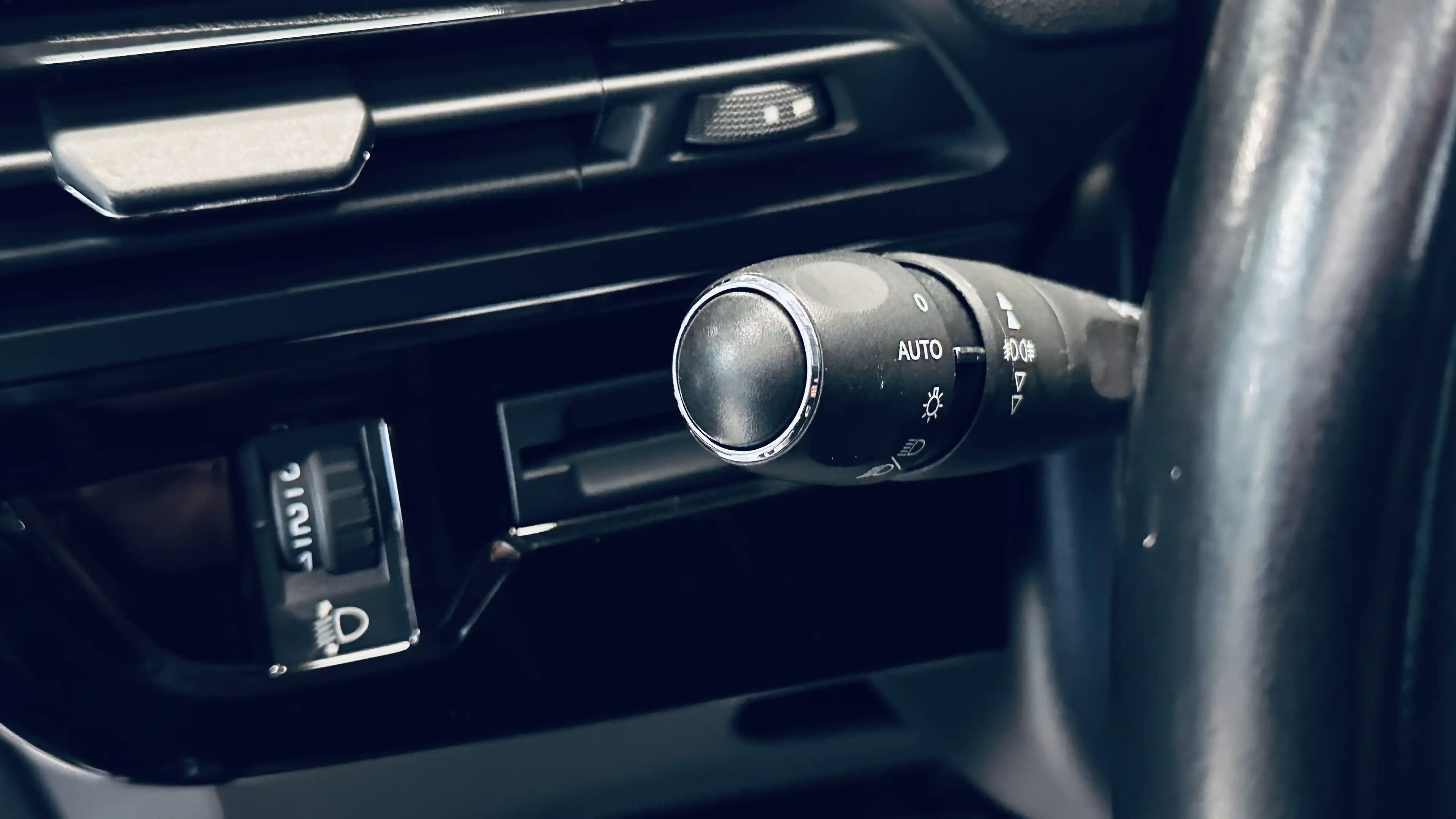 Citroen C4 Picasso 1.2 7 PLACES AUTOMATIQUE PALETTE  CAMERA PDC NAVI — photo 13